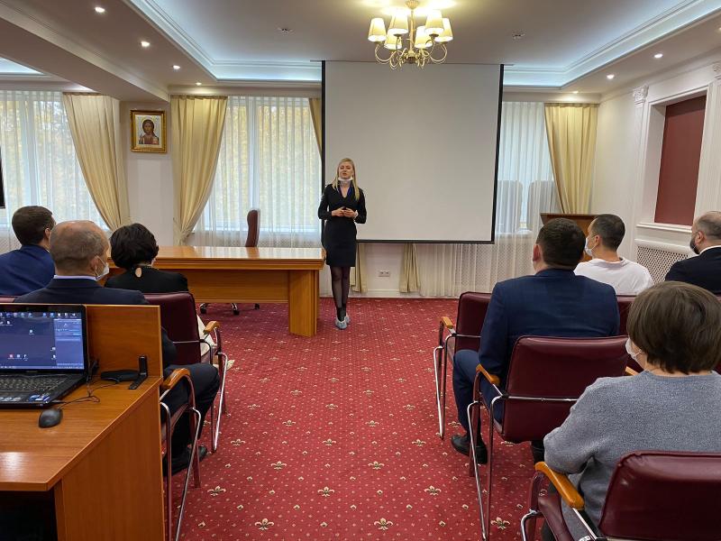 МЕДИЦИНСКИМ РАБОТНИКАМ РАССКАЗАЛИ О ПОПУЛЯРНЫХ СПОСОБАХ МОШЕННИЧЕСТВА