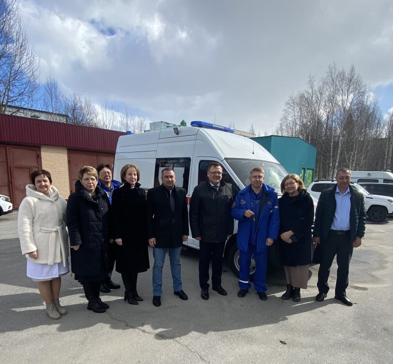 Новая машина скорой помощи пополнила автомобильный парк лангепасской городской больницы