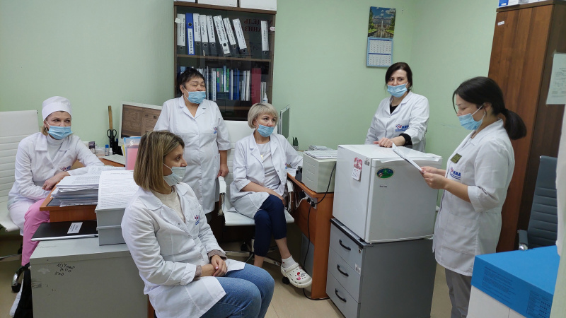 В диспансере регулярно проводятся тематические беседы с сотрудниками