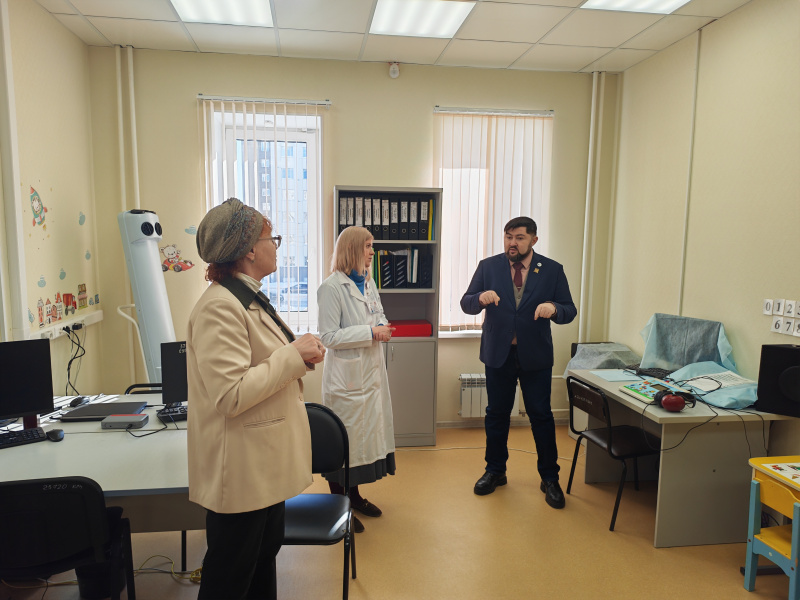 Важность оказания помощи людям с нарушениями слуха