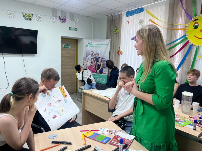 Психолог психоневрологической больницы провела уникальную сессию для подростков