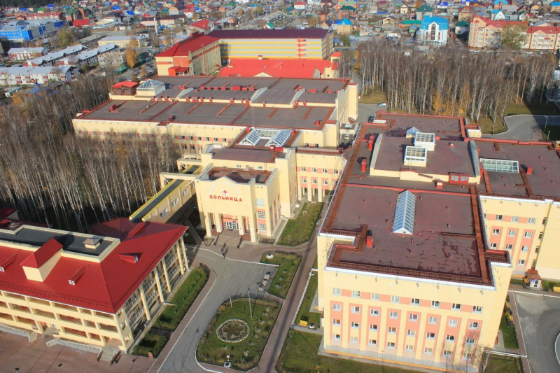 Главный врач окружной клиники встретилась с будущими выпускниками одиннадцатых классов