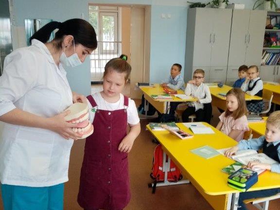 День медицинской сестры в стоматологической поликлинике Ханты-Мансийска 