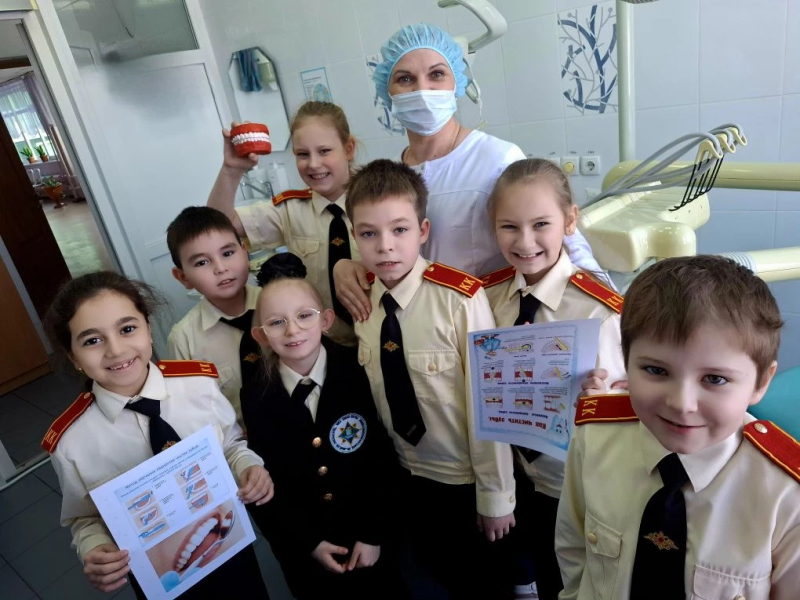 Чистые руки, здоровая улыбка и помощь врачей: как в школе Пойковского прививают полезные привычки