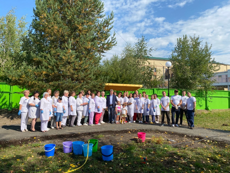 Возле больничного комплекса создано новое место отдыха