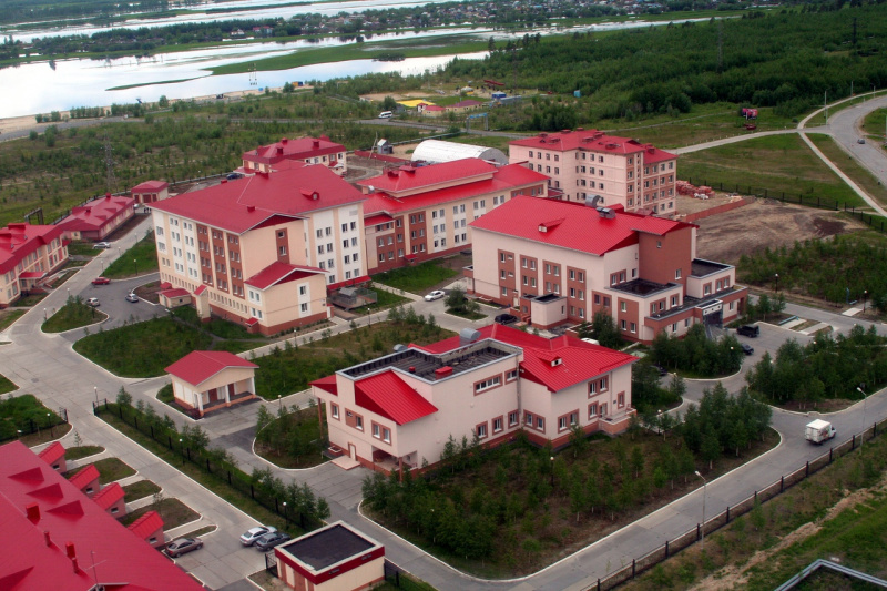 Штат городской больницы продолжает пополняться новыми специалистами - врачами