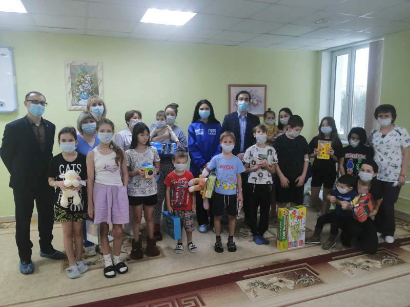 «Коробки храбрости» получили юные пациенты педиатрического отделения