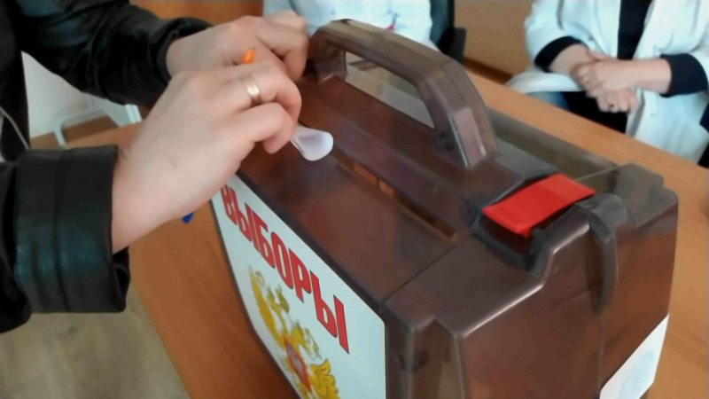Коллектив детской поликлиники одобрил кандидатуру на замещение должности главного врача Коллектив детской поликлиники одобрил кандидатуру на замещение должности главного врача
