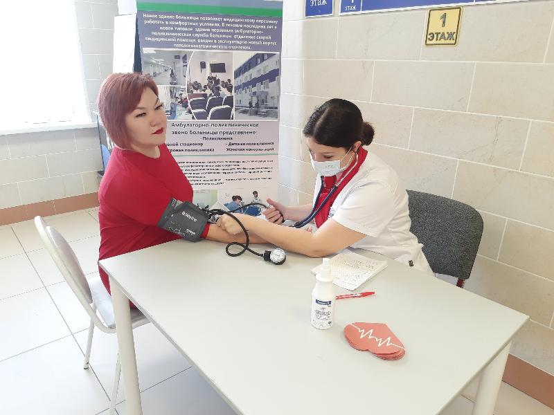 Акция «Красное платье» прошла в Пыть-Яхе 