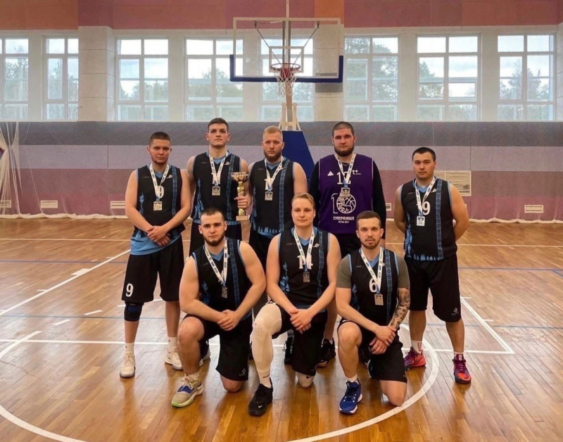 Плечом к плечу 