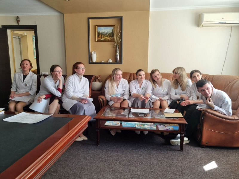 Действует программа обучения и сопровождения для будущих врачей-дерматовенерологов