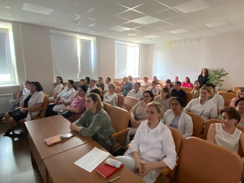 Врачи-эндокринологи и врачи-терапевты приняли участие в круглом столе 