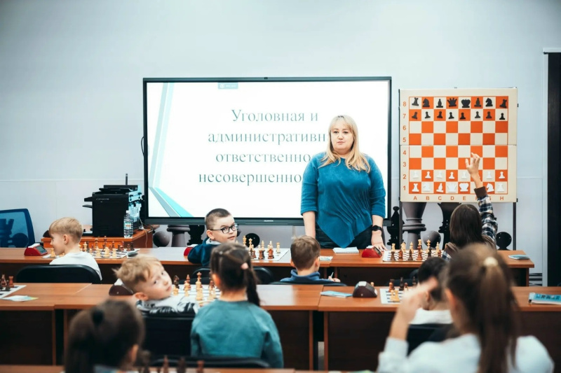 С любовью к людям и делу