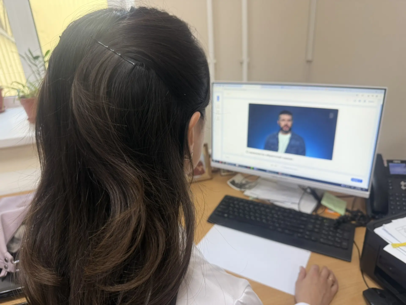 Работа за компьютером: организуем рабочее место без вреда для шеи, осанки и здоровья в целом