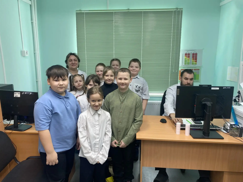 Профориентационная экскурсия во врачебную амбулаторию БУ «Октябрьская районная больница» в селе Карымкары